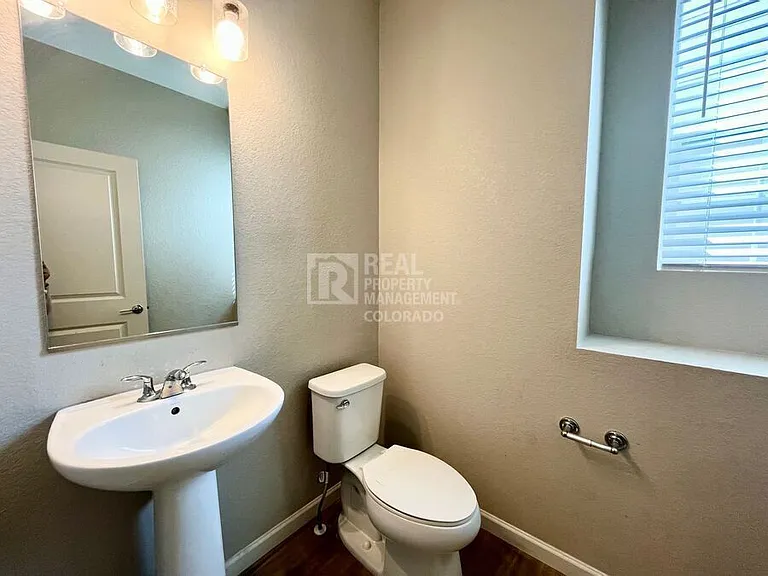 11909 Norfolk Ct — Photo 6