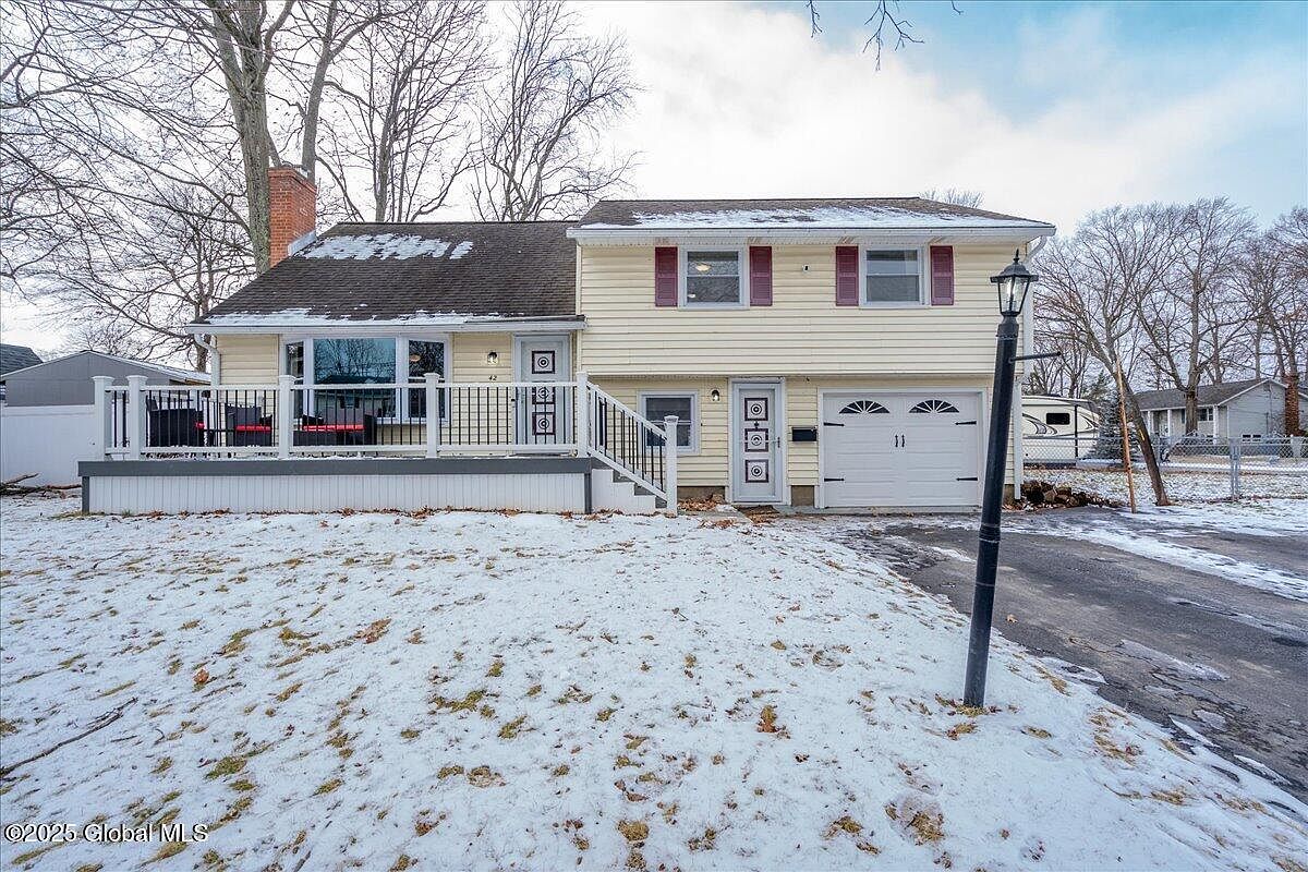 1st image of 42 Merritt Drive