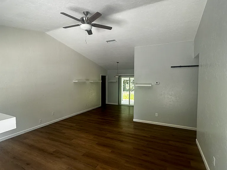 3124 NW 75th Way — Photo 3