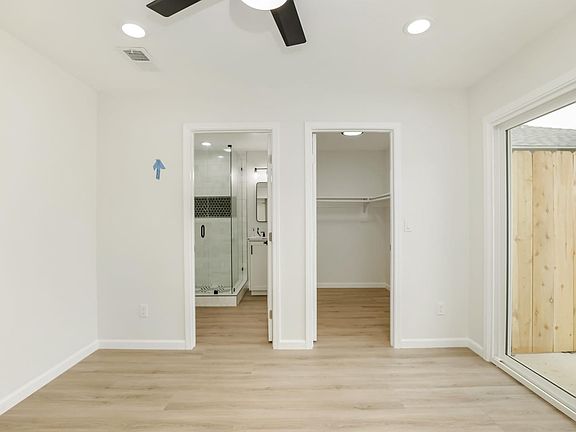 5th image of 848 Gina Ln