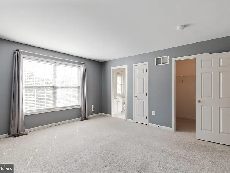 237 Jefferson Ave — Photo 17