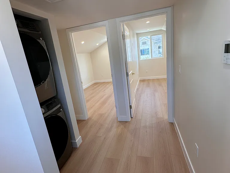 6233 Banner Ave #6235-1/4 — Photo 11