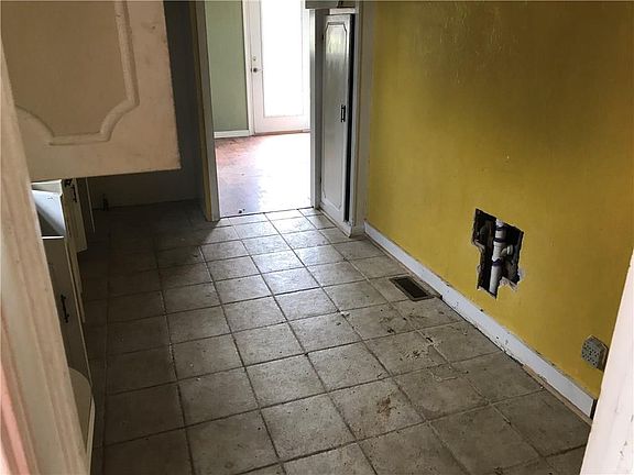 4th image of 603 N Washington Ave