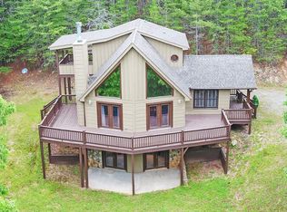 62 Bear Cub Trl, Mineral Bluff, GA 30559