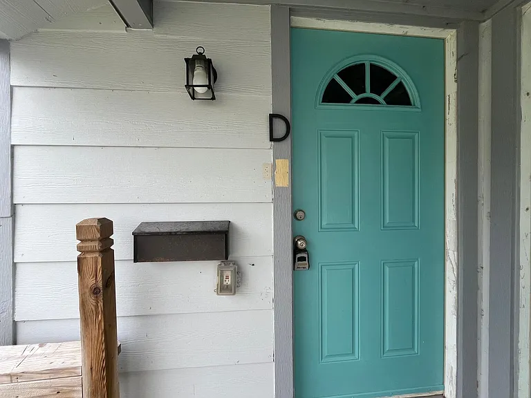 3412 Denver Ave #D — Photo 3