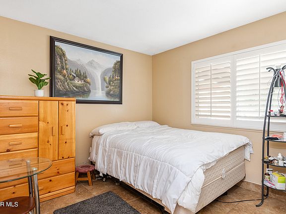 3rd image of 1653 Cayton Ave