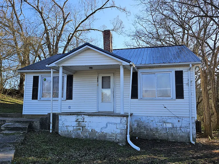 122 Locke Ln — Photo 11