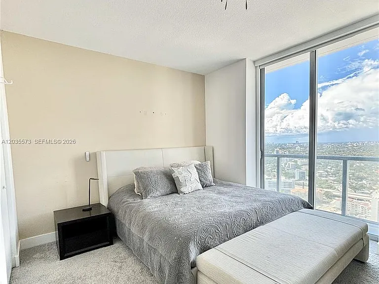 79 SW 12th St #4012 — Photo 8
