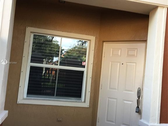 4th image of 6015 NW 116th Pl APT 473