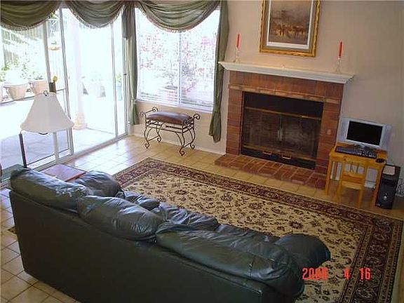 LOVELY FAMILY ROOM WITH A FIREPLACE!!! 