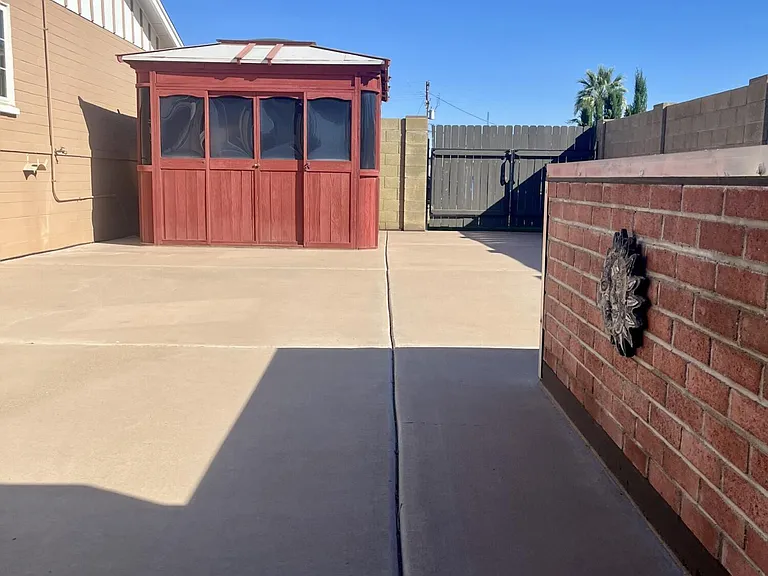 2315 W Butler Dr — Photo 13