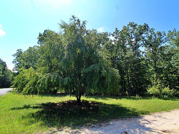 4th image of 364 Community Rd