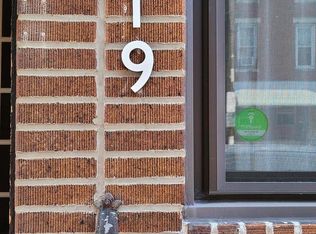 619 Tasker St, Philadelphia, PA 19148