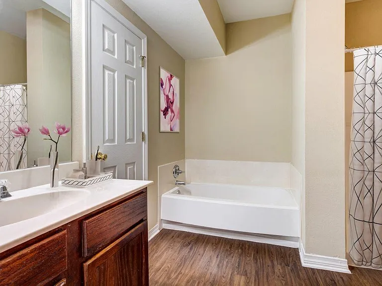 Harborside Apartment Homes — Photo 13