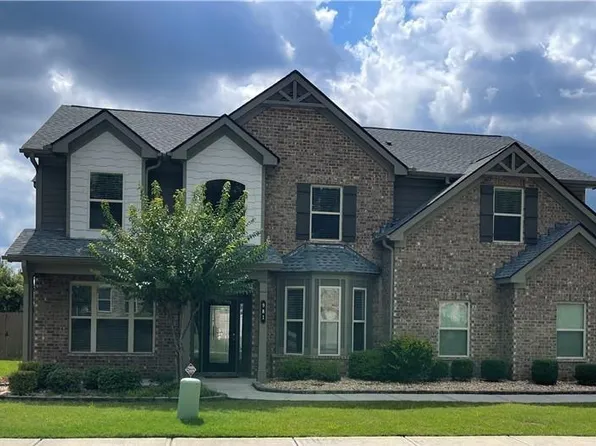 981 Skyway Bridge Ln, Buford, GA 30518