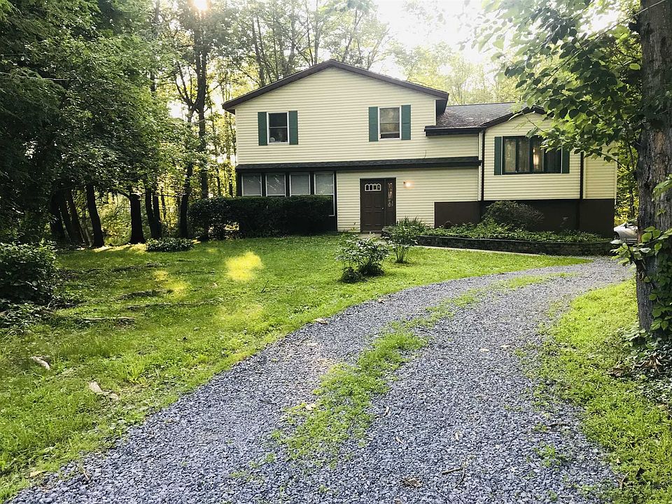 1st image of 14 Thurston Ln