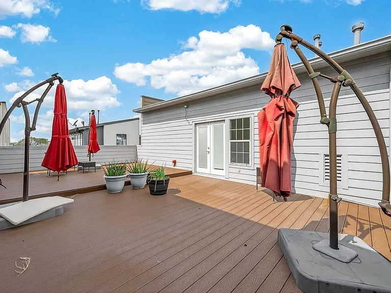 724 Ruthven St — Photo 43