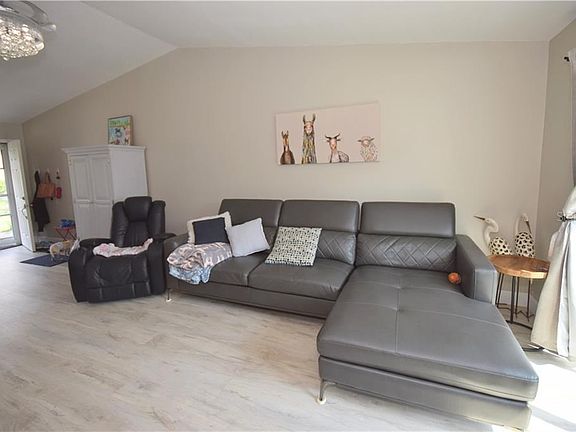 4th image of 3123 39th St S APT C
