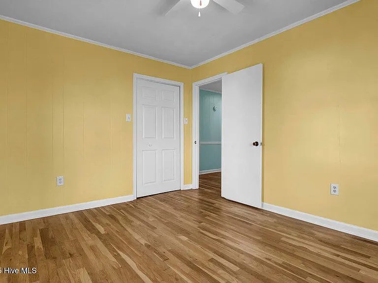 1207 N Topsail Dr — Photo 38