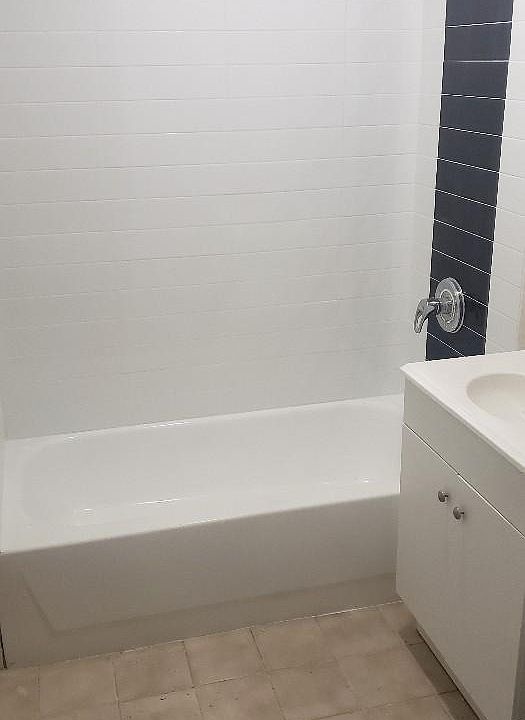 2nd image of 774 E 213th St APT 1