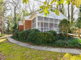 1132 Cridland Rd, Greensboro, NC 27408