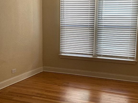 3rd image of 3431 McFarlin Blvd APT C