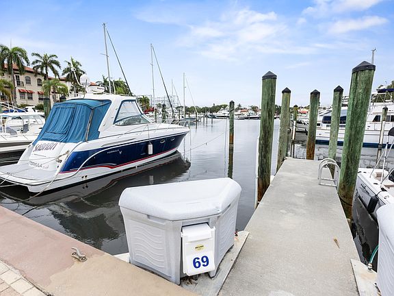 3rd image of 2385 Pga Boulevard