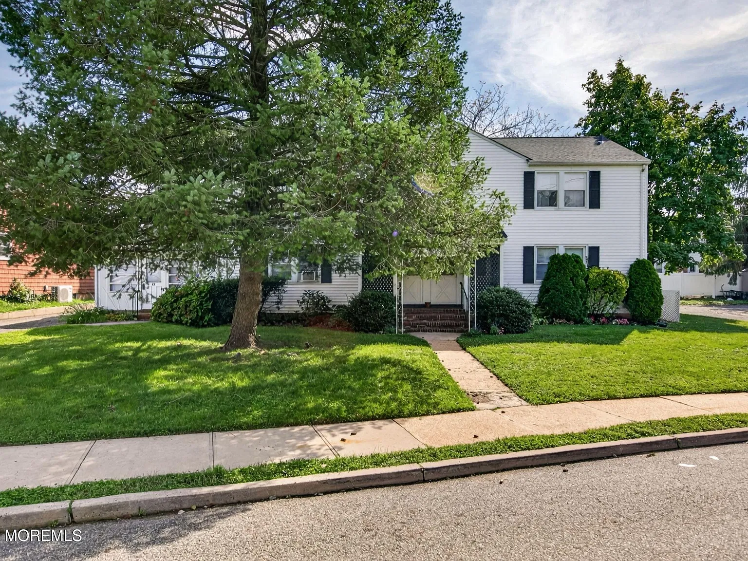 2 bed, $2,550 — Photo 1