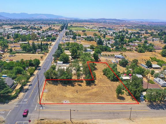 2nd image of 10007 Beaumont Ave