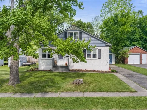 201 Edgewood Rd, Vestal, NY 13850