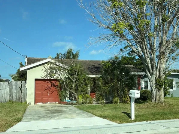 739 Pruitt Dr, Madeira Beach, FL 33708