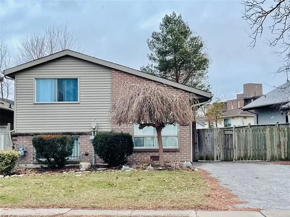 8125 Little River Rd, Windsor, ON N8S 4P1
