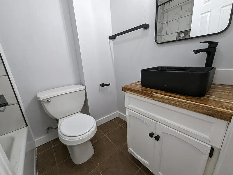 2 bed, 1.0 bath, 875 sqft, $895 — Photo 3