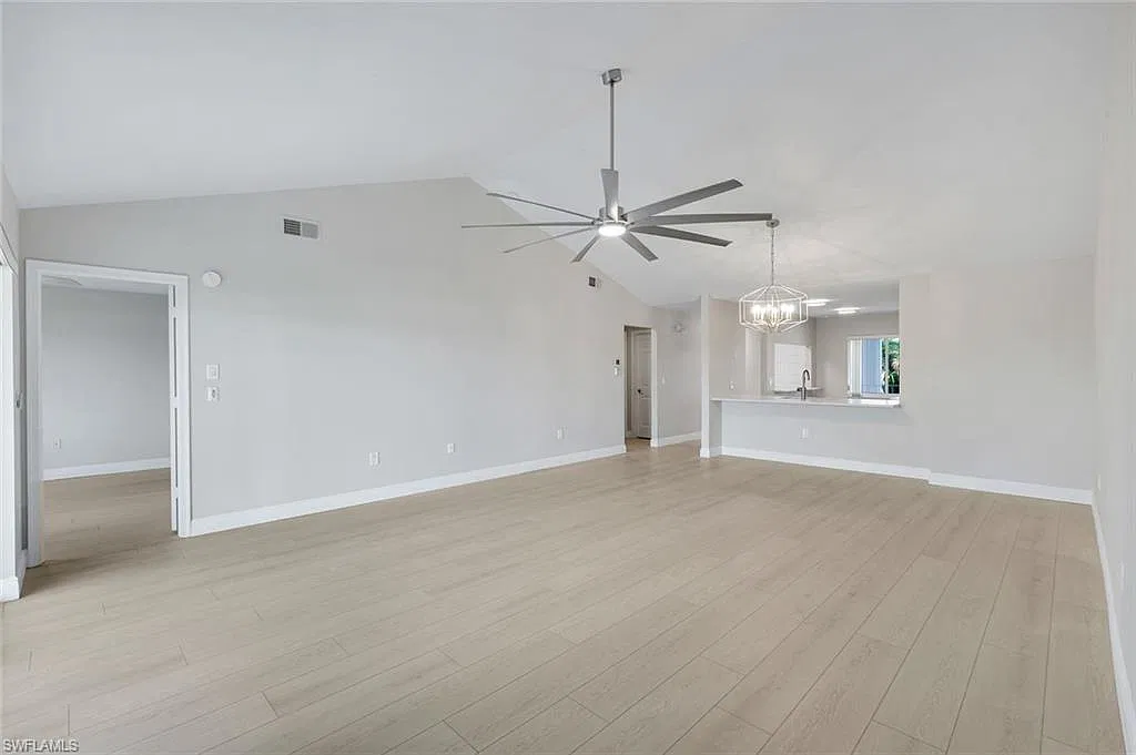 2 bed, 2.0 bath, 1200 sqft, $2,800 — Photo 2
