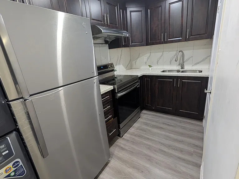 25 Caliper Rd #BASEMENT — Photo 3