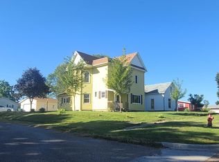 402 W Johnston St, What Cheer, IA 50268