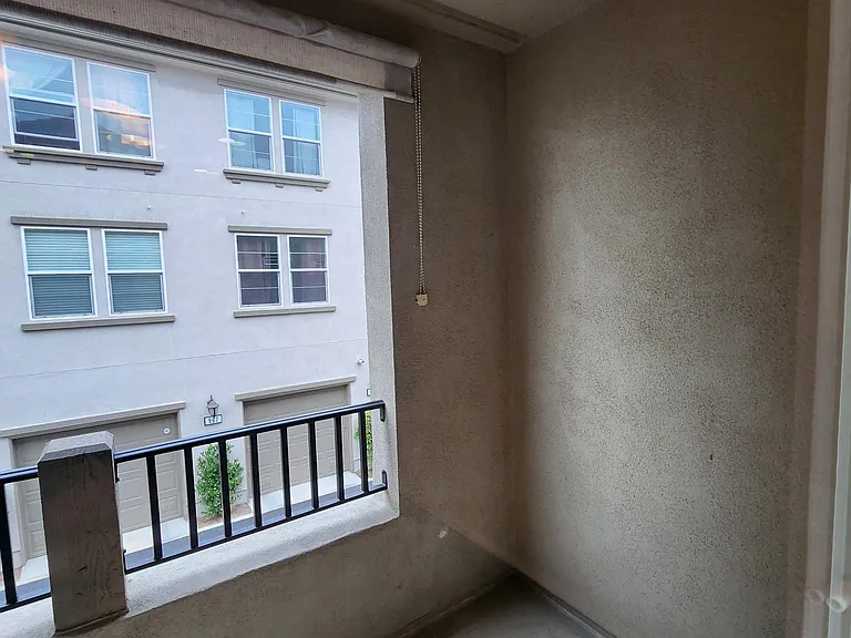 969 S Bluff Rd — Photo 13