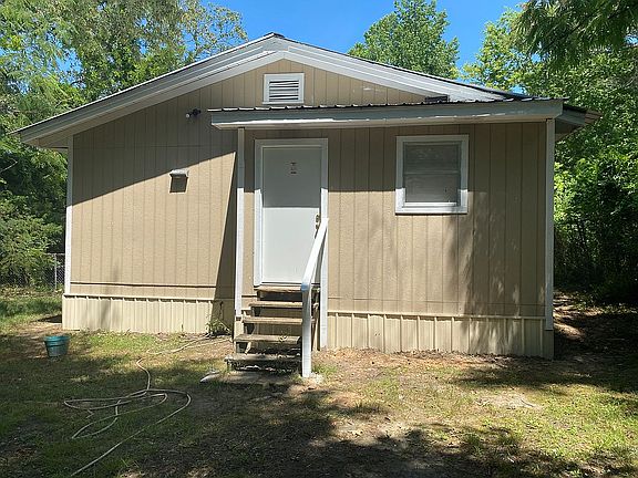 3rd image of 620 S Flenniken Ave