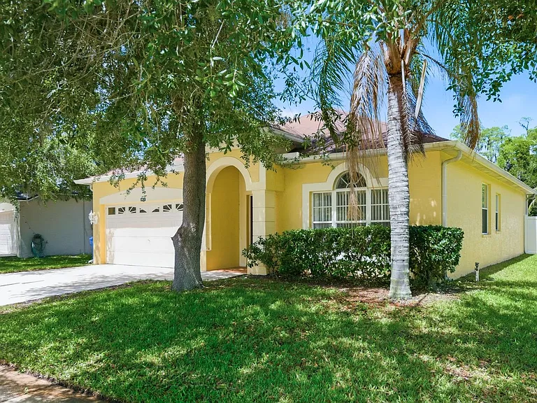 10301 Beneva Dr — Photo 2