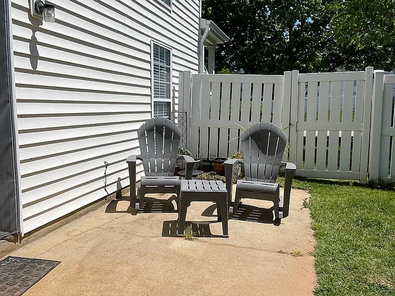 9015 Colony Village Ln — Photo 18