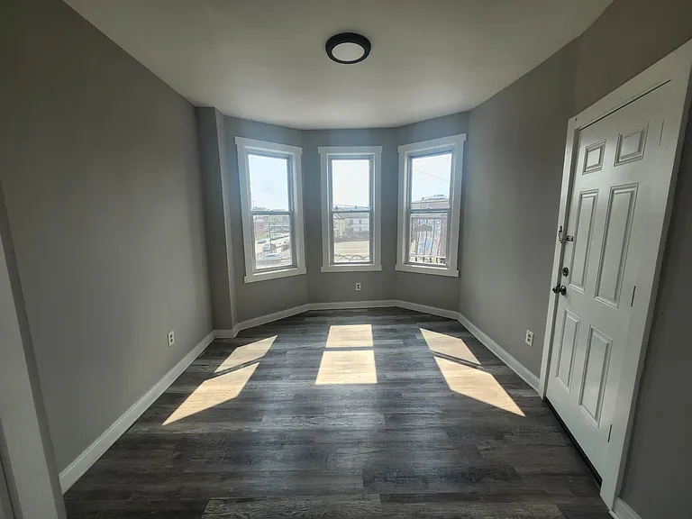 64 Hamilton Ave #6E — Photo 6
