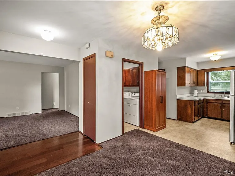 51205 Fairlane Dr — Photo 7