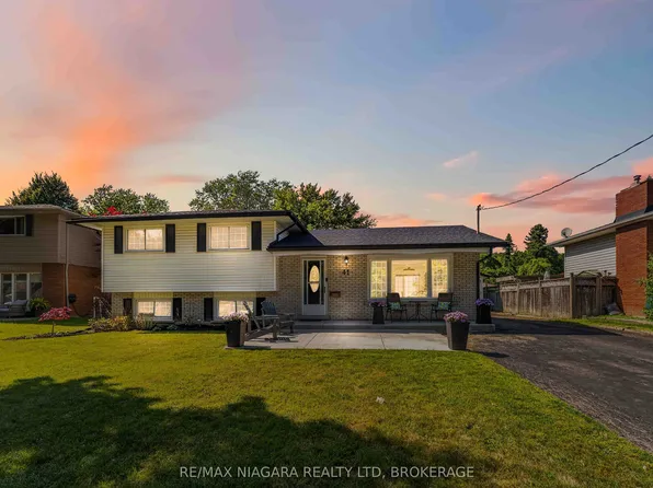 41 Old Coach Rd, Saint Catharines, ON L2N 2P6