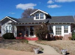 301 8th St, Snyder, OK 73566