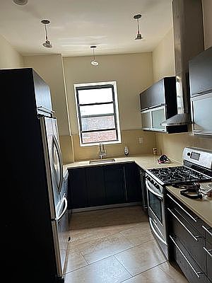 3rd image of 2756 Broadway #5L