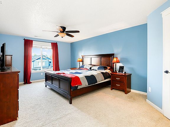 4th image of 1547 W East Pl