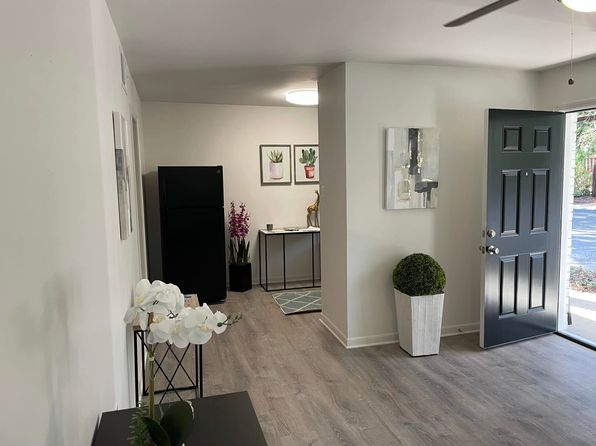 1252 Old Shell Rd #242