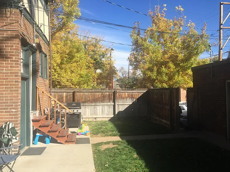 1284 N Columbine St — Photo 14