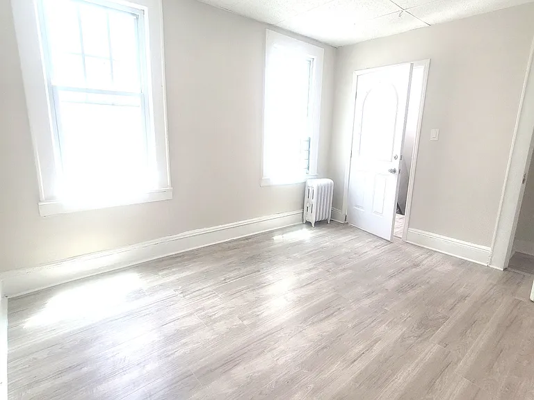 195 Lehigh Ave #2 — Photo 5