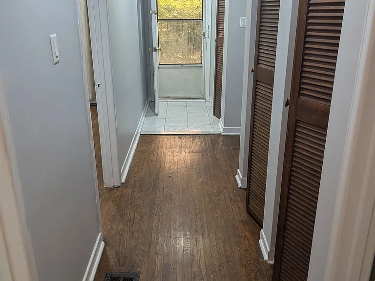 7084 Minotola Ave — Photo 7